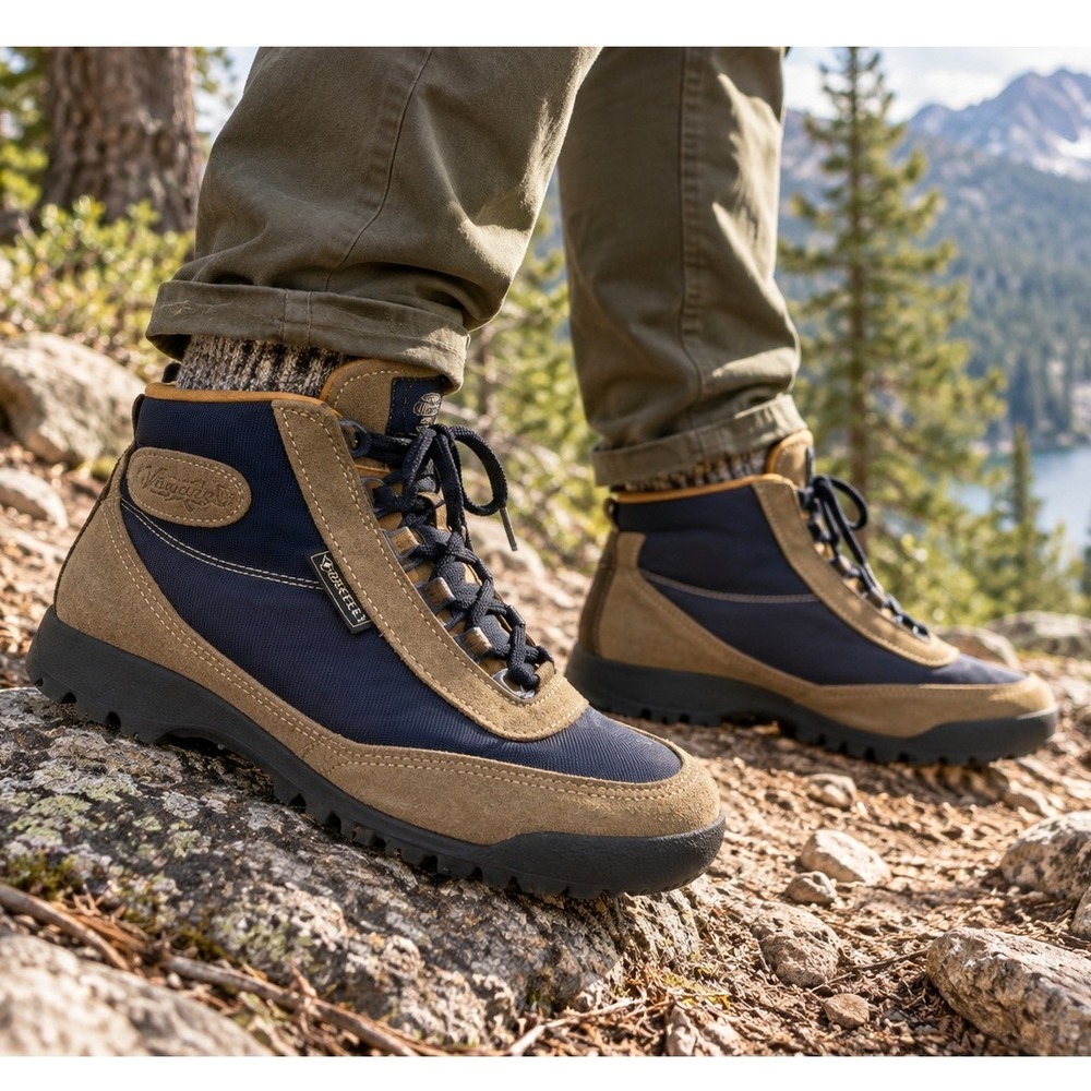 Vtg. Vasque Skywalk GTX Hiking Boots Mens 7.5 Tan Navy Blue Gore-Tex 80s